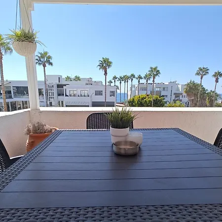 Blue Coast Semeli By The Sea 파포스