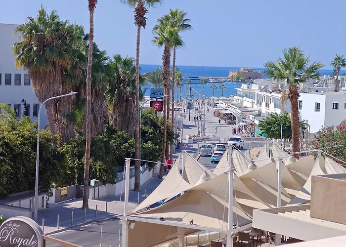 Blue Coast Semeli By The Sea 아파트 파포스